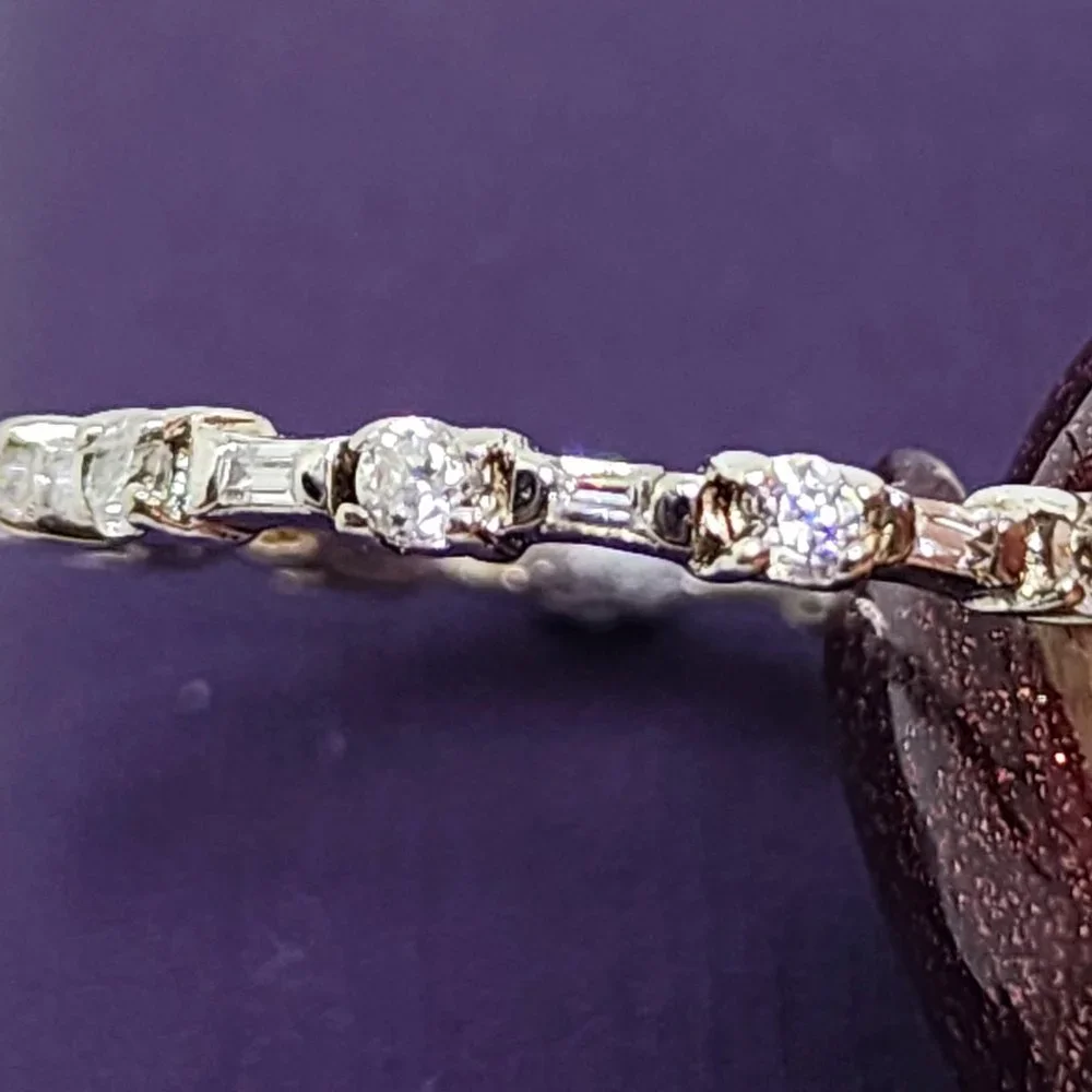Round and Baguette Prong Set Stones Narrow Band Sterling Silver Ring SZ 7